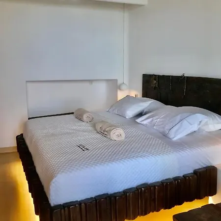 Klidon Dreamy Living מלון דירות